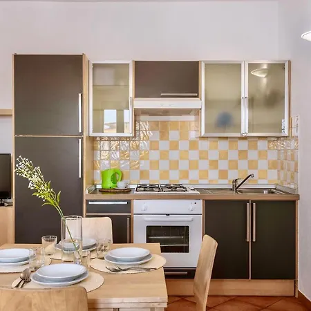 Isa-residence With Swimming-pool In * Santa Teresa Gallura
