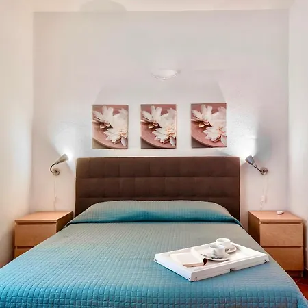Isa-residence With Swimming-pool In Santa Teresa Gallura