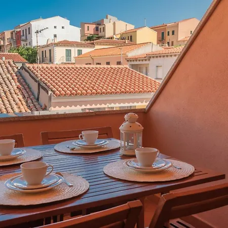 Aparthotel Isa-residence With Swimming-pool In Santa Teresa Gallura