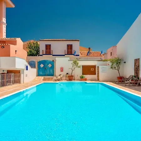 Aparthotel Isa-residence With Swimming-pool In *