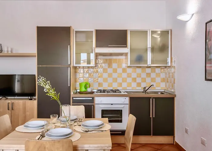 Isa-residence With Swimming-pool In 4* Santa Teresa Gallura