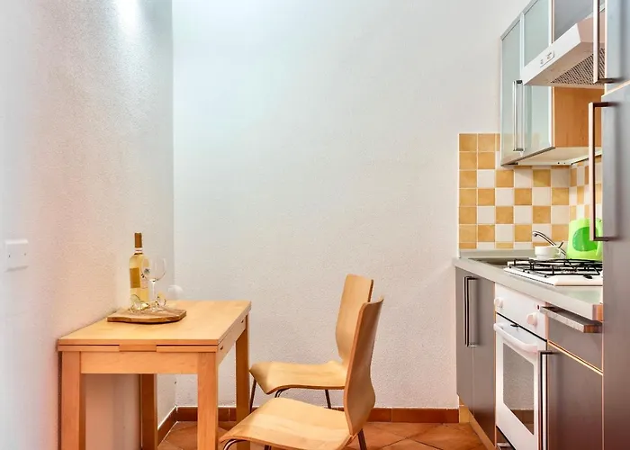 Aparthotel Isa-residence With Swimming-pool In Santa Teresa Gallura