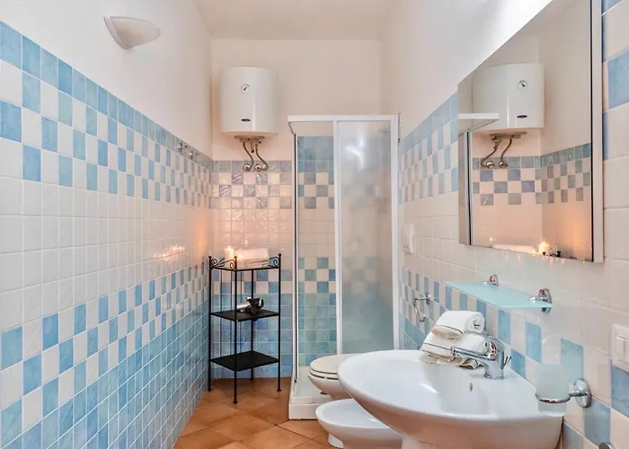 Isa-residence With Swimming-pool In Aparthotel 4*