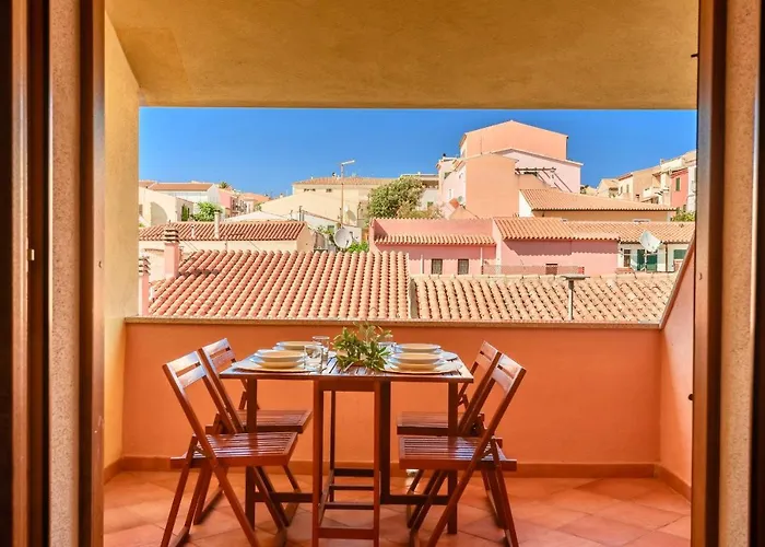 Aparthotel Isa-residence With Swimming-pool In Santa Teresa Gallura