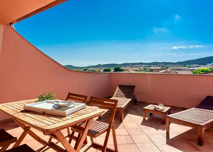 Aparthotel Isa-residence With Swimming-pool In